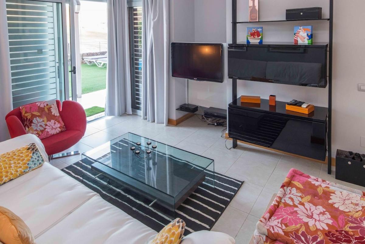 Lightbooking Piscina Privada Salobre Golf San Bartolomé Luaran gambar