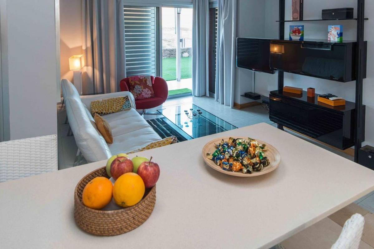 Lightbooking Piscina Privada Salobre Golf San Bartolomé Luaran gambar